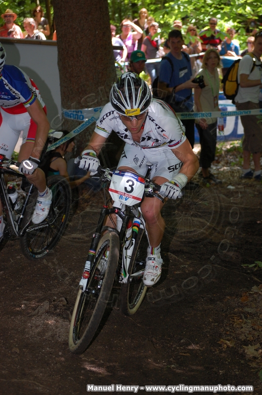 003_2-Nino Schurter